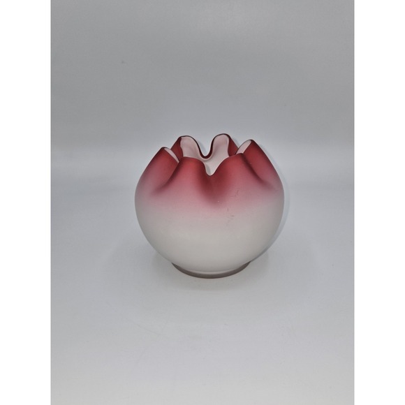 Red Ruffle Vase Bowl Frosted Glass Decorative Centerpiece Decor Accent‎ - Picture 1 of 5